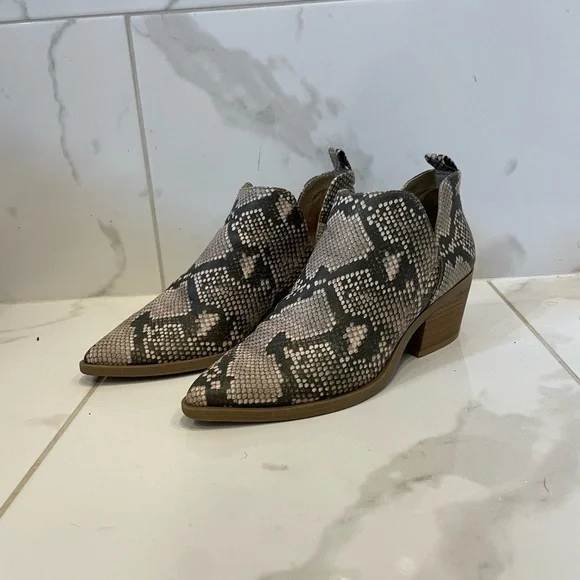 Universal Thread | Neutral Colour Snake Print Booties With Small Wedge Heel - Picture 9 of 16